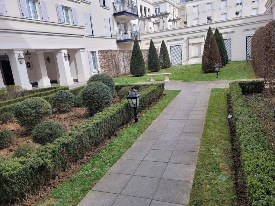 Le Nuage D'Arianne*Vale D'Europe *Disney*Paris Chessy  Exterior photo
